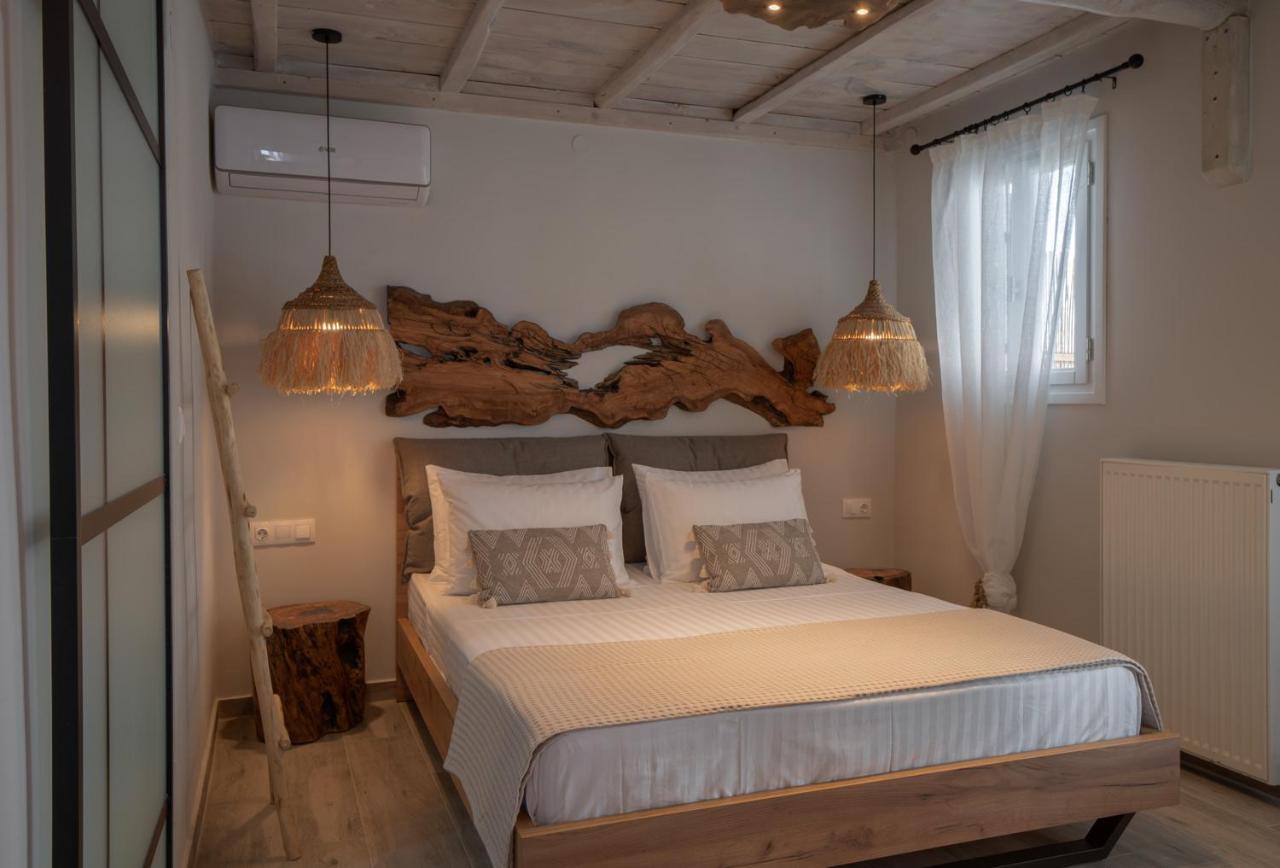 Chora Suite Alonnisos Town ภายนอก รูปภาพ