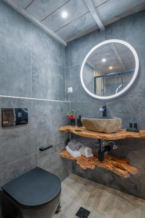 Chora Suite Alonnisos Town ภายนอก รูปภาพ