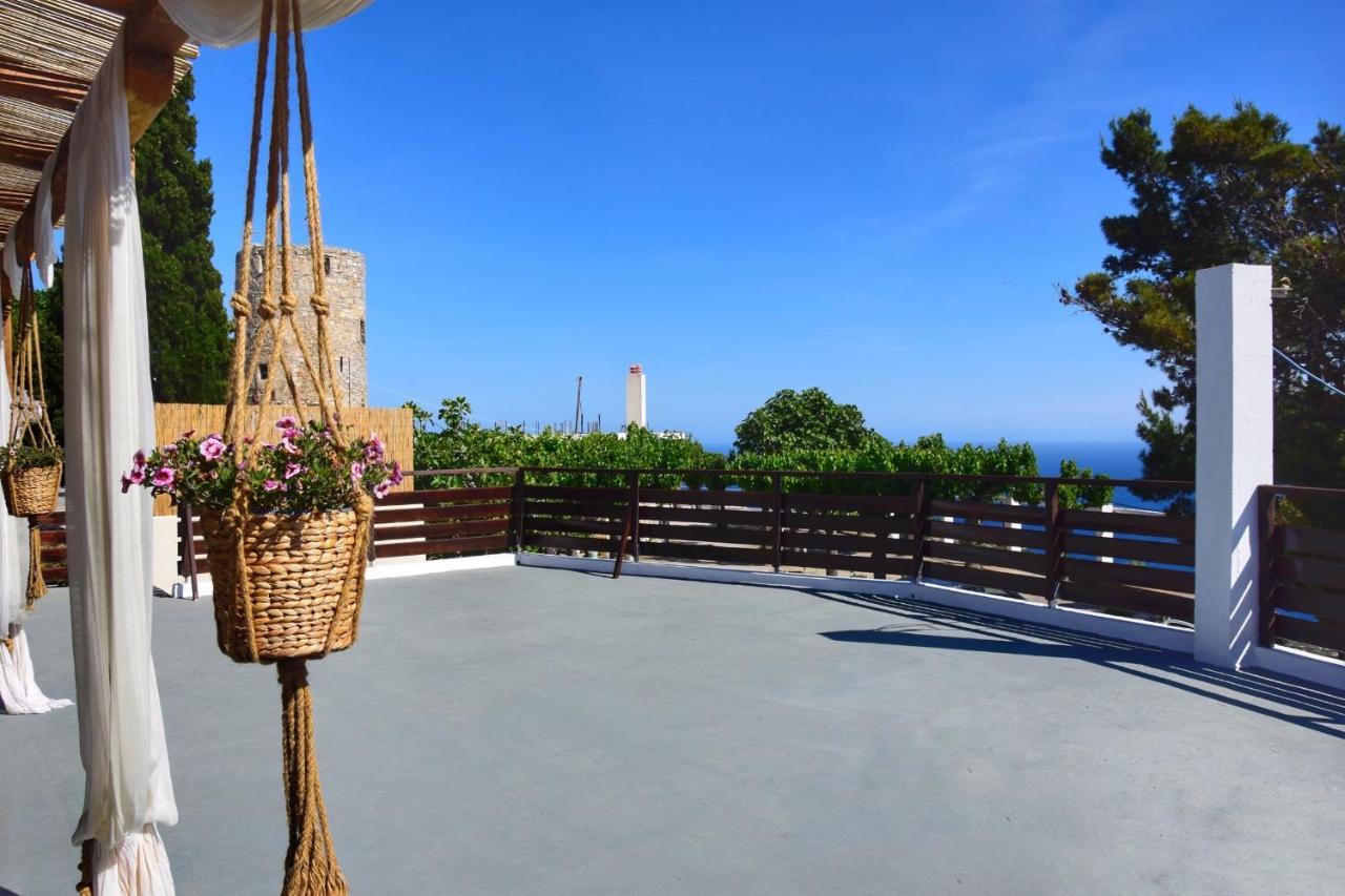 Chora Suite Alonnisos Town ภายนอก รูปภาพ